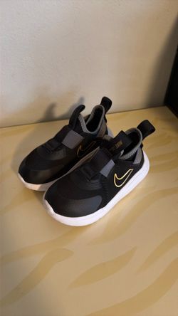 Nike Toddler Slip-On Sneakers