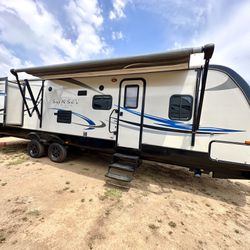 2013 3 Slide Out 35FT BUNK BEDS THOR