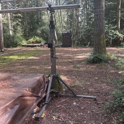 4 X 18 ‘ Crank Truss Stand, Holds 500 lbs  
