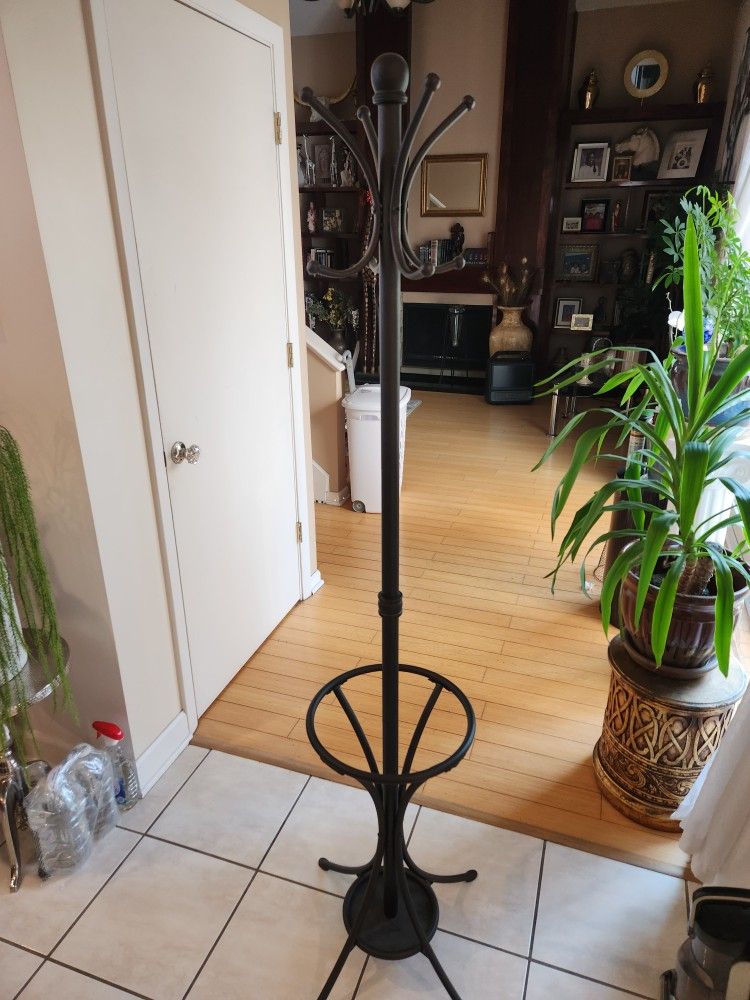 Coat & umbrella rack