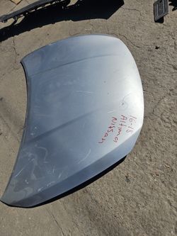 Nissan Altima hood Oem