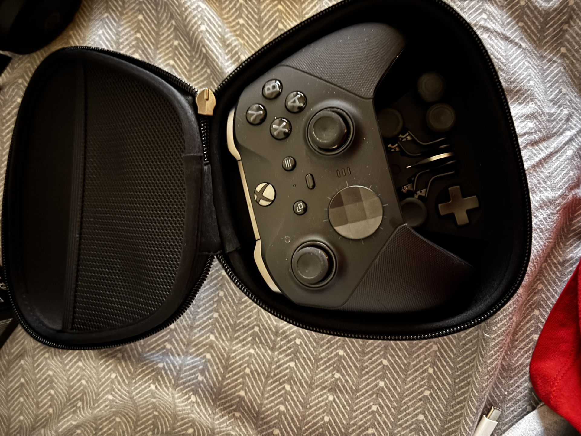 Elite Series Controller And Steel Series Artics Nova 7 