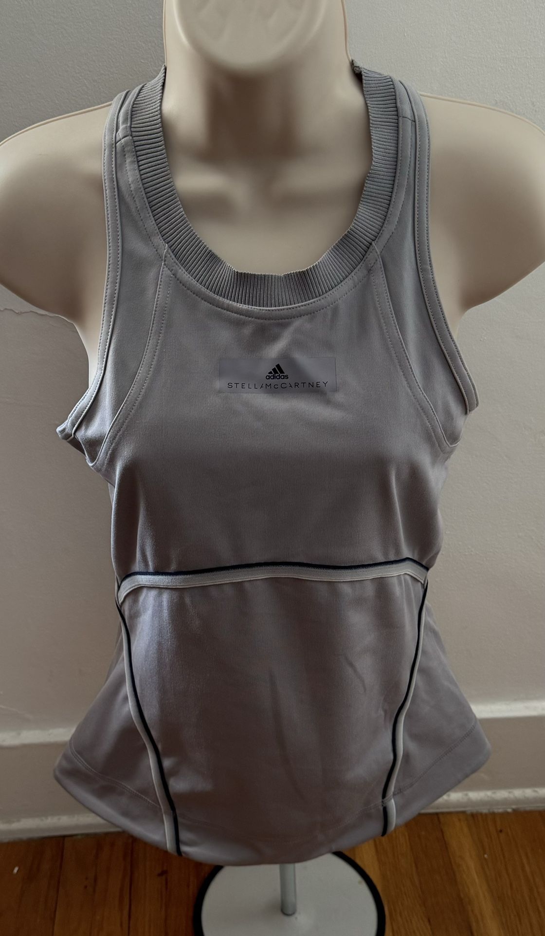 Adidas by Stella McCartney Climalite Gray Women’s Cut Out Back Raw Seaming Top, size S