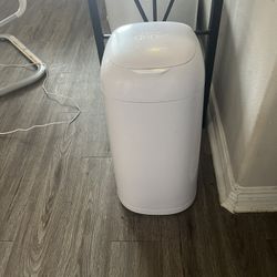 Diaper Trash Can 