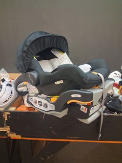 Baby seat with base
