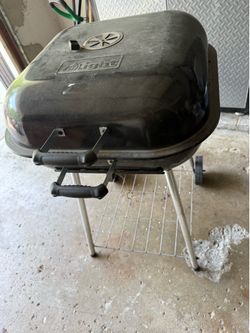 Charcoal grill