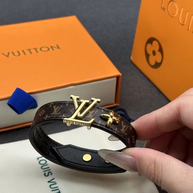 Suitable for daily wear