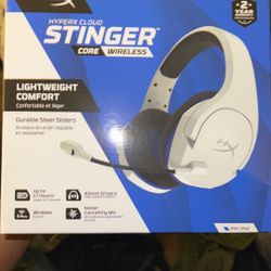 HyperX Stinger Ps5 Wireless Headset Great Condition