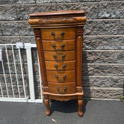 Standing Jewelry Chest 
