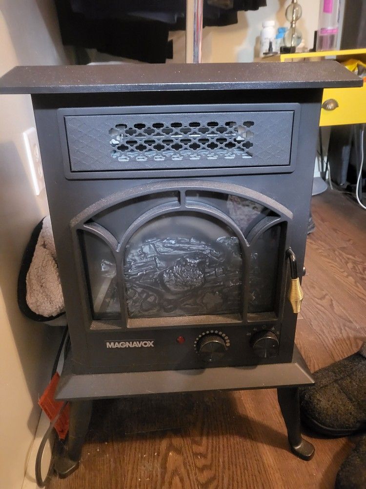 Magnavox Electric Fireplace 