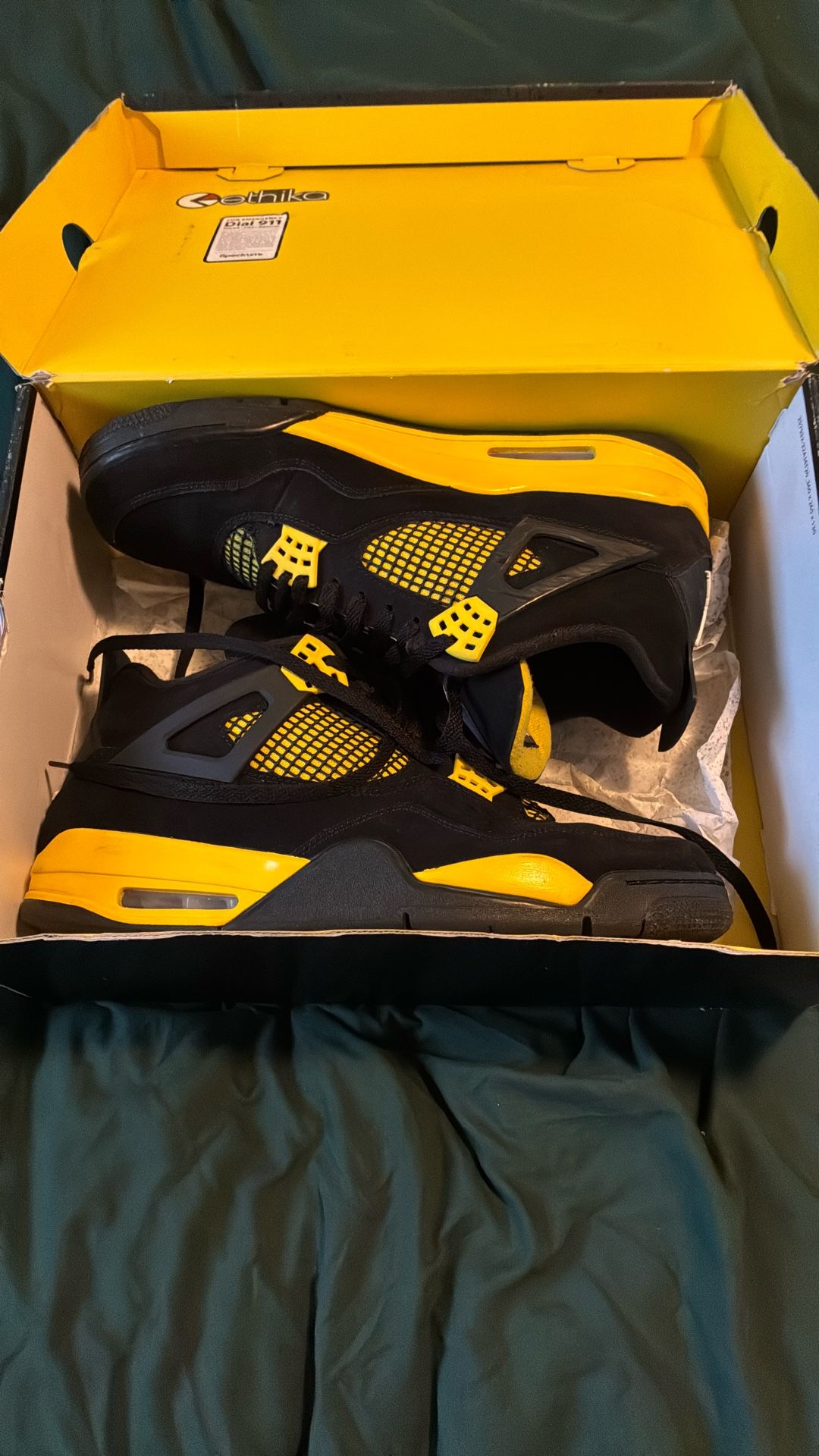 Jordan 4