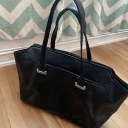 Medium Size Coach Purse 