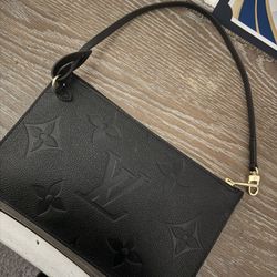 Louis Vuitton Clutch