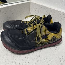 Altra Superior 4.5 AL0A4VQB721 Men 12 Trail Running Shoes Black Yellow Sneaker