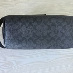 Coach Large Travel Kit In Signature Canvas with Patches Messenger Bag