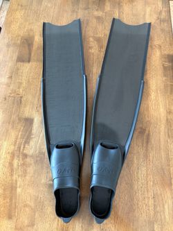 Mako Carbon Freedive Fins - like new