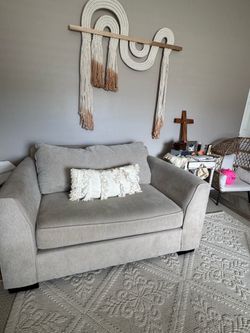 Sofa and loveseat combo
