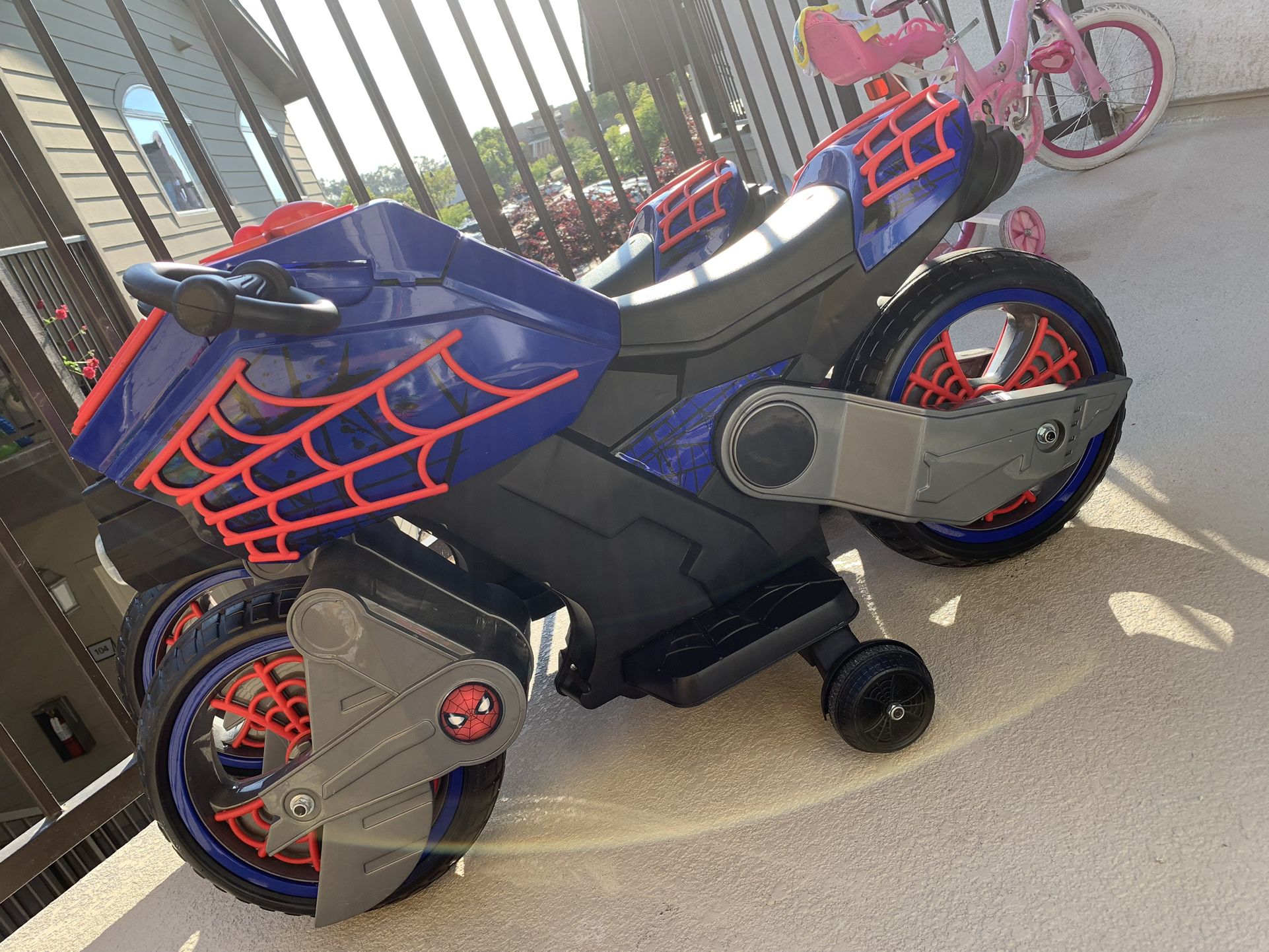 Vendo Moto Spiderman for Sale in Miami, FL - OfferUp