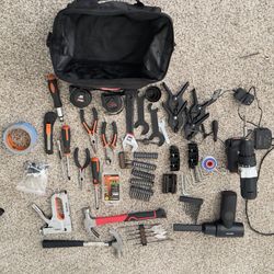 Car Emergency + Toolkit Set + 4K Camera