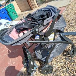 Baby trend carseat/stoller/ bassinet