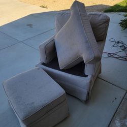 Swivel Rocker w/ Ottoman 