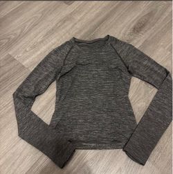 size 2 lululemon heather swiftly tank, perfect condition