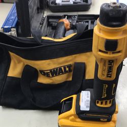 Dewalt Cordless Cut-out Tool
