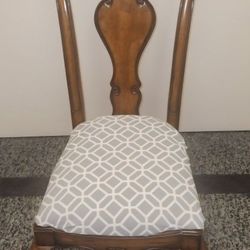 Beige Queen Anne Antique Furniture Dining Chair 