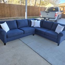 Havertys Sectional Couch 