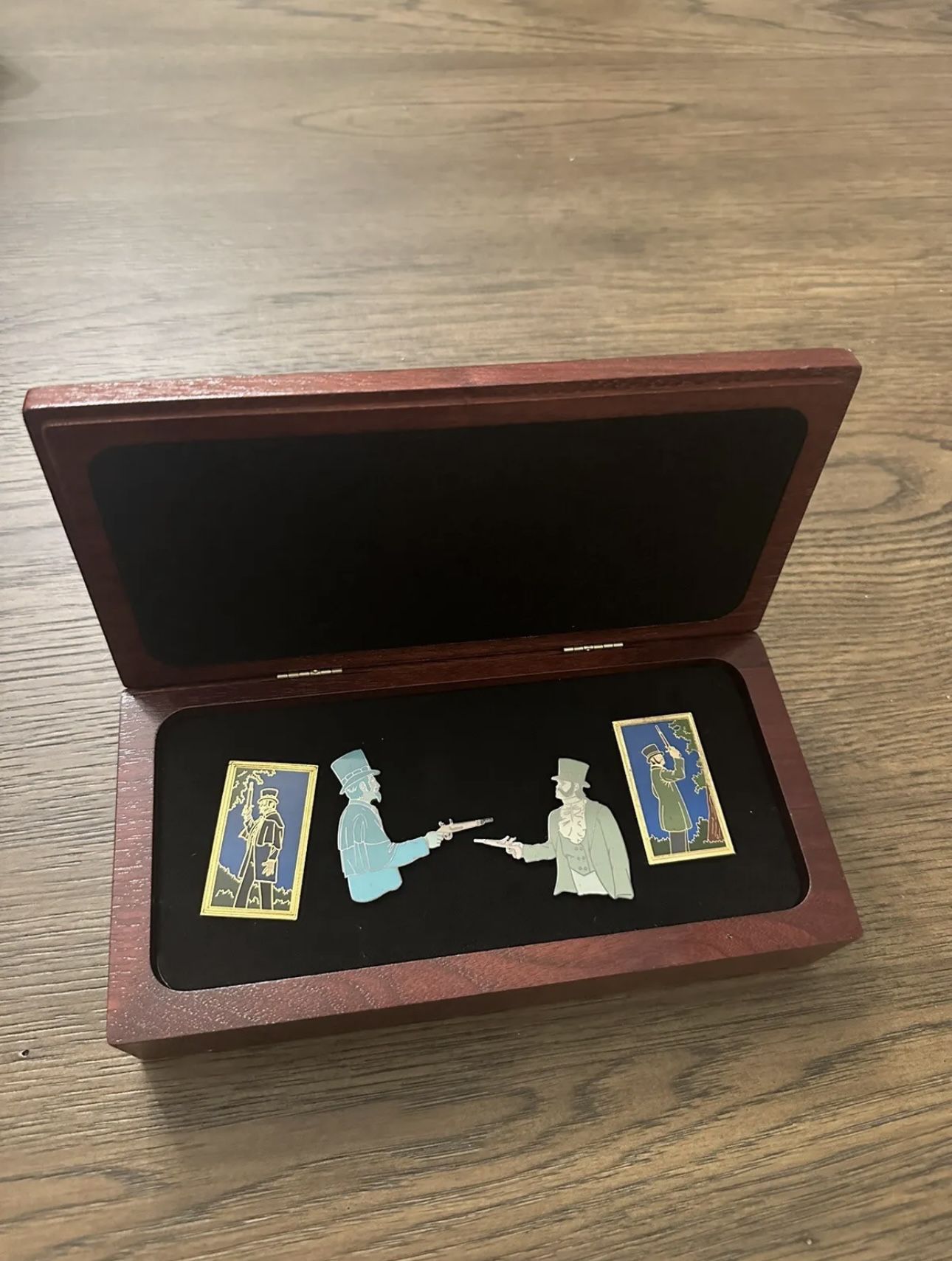 (Limited Edition) Disney Happy Haunts Ball Haunted Mansion Duelers Boxed Pin Set