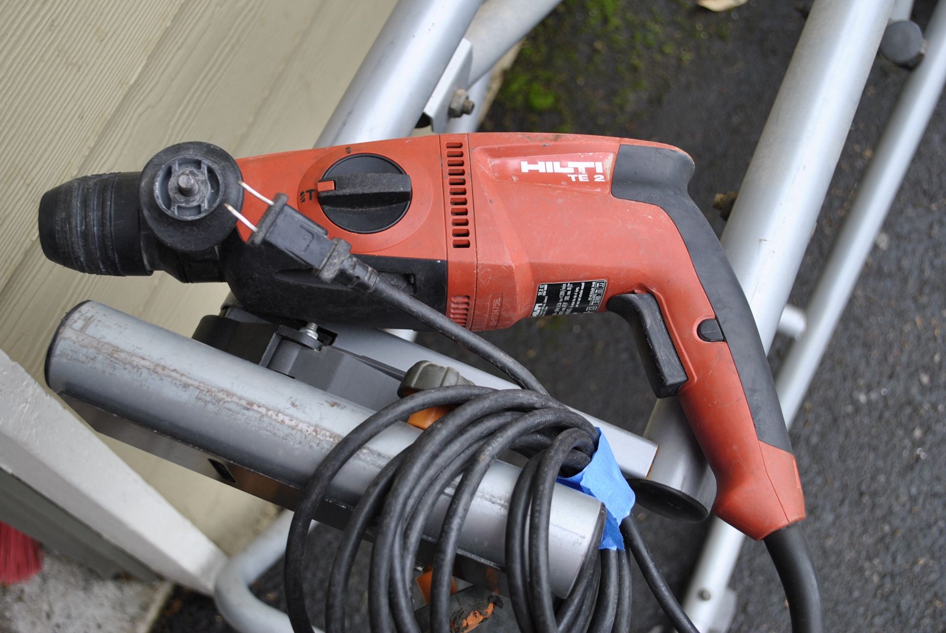 Hilti TE 2 Rotary Hammer & Drill