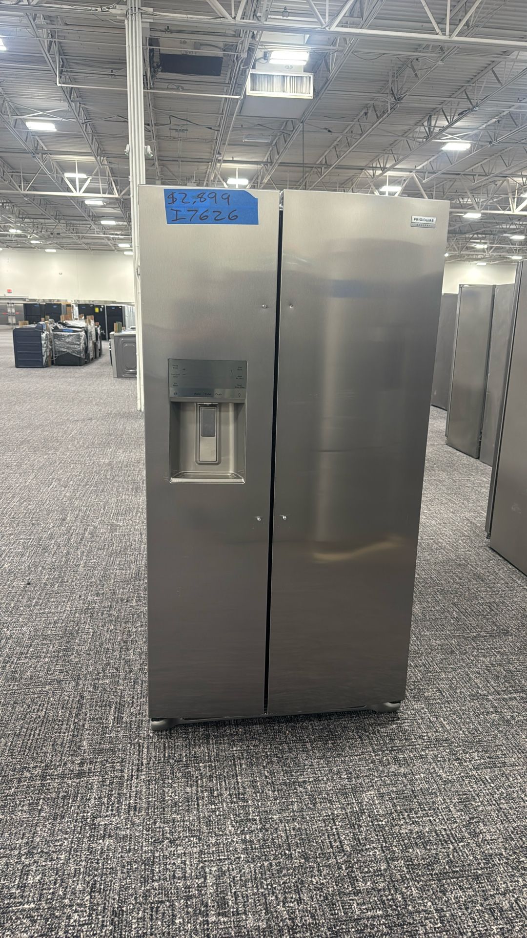 Refrigerator 