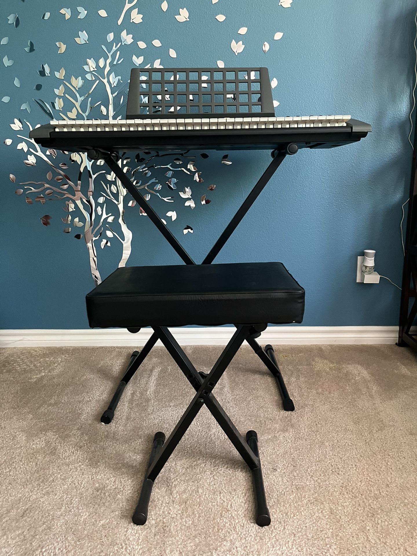 YAMAHA KEYBOARD