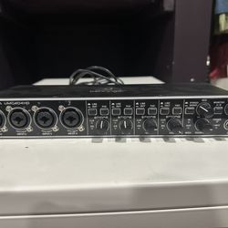 Behringer U-Phoria UMC404HD Interface