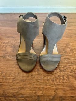 Gray Suede Open-Toe Heeled Sandals Size 6
