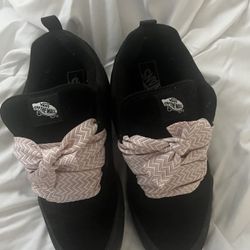 Knu Schoo Vans (Triple Black)