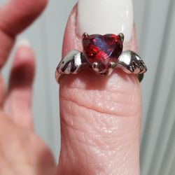 Red Heart Stone w/ Wings Ring - Size 7