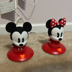 Mickey And / Or Minnie Mouse Rechargeable Soft Light With Charging Pad
