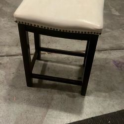 3pc bar stools L/W: 1ft3in| H: 2ft2in