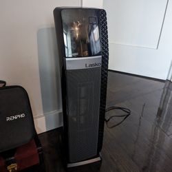 Lasko Tower Space Heater (ceramic, Oscillating) for Sale in New York, NY -  OfferUp