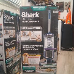 Shark -Detect Pro Lift-away ADV