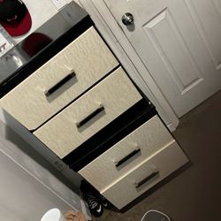 Furniture Dresser 