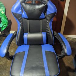 Gaming Chair All Intact I Used It For Console Streaming 