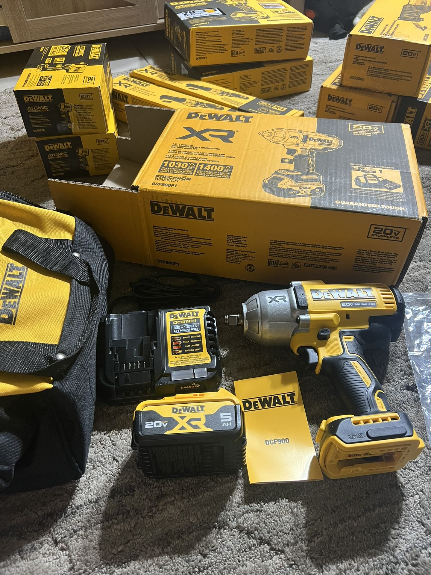 Dewalt XR New Generation Impact Wrench Kit