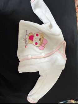 adorable newborn outfit