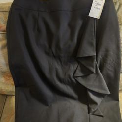 Halogen brand women's skirt brand new with tags size 6