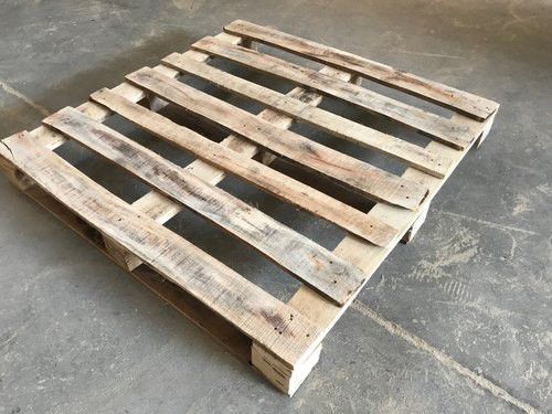 Two pallets used free