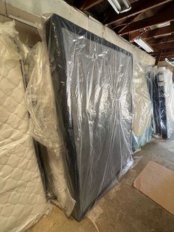 Queen boxspring - 5" thick