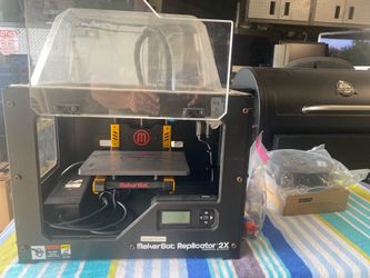MakerBot Replicator 2X 3D Printer