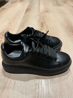 Alexander McQueen Oversized All Black, 10.5
